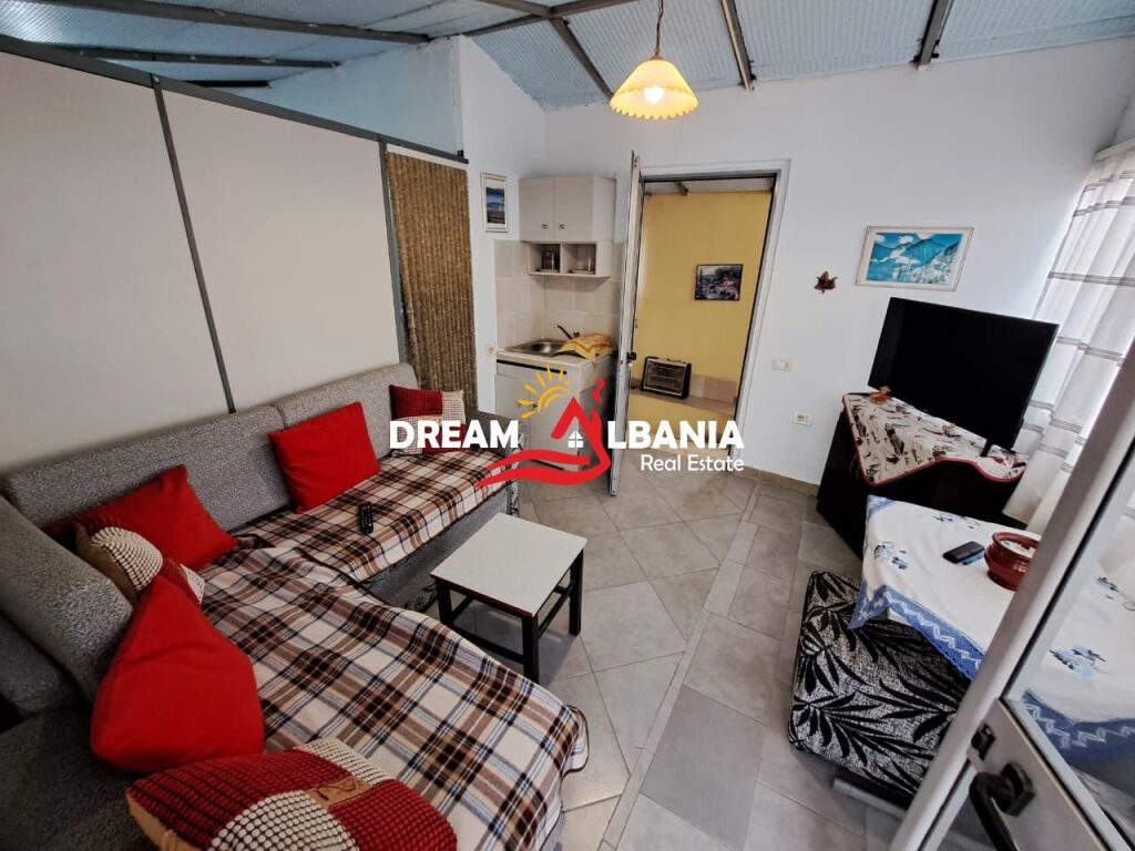 Vile 2 Kateshe+Papafingo ne Shitje, Brenda Unazes Vogel, prane Arkivit Qendror ne Tirane (ID 4151212)