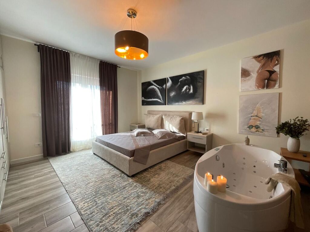 Apartament  2+1 per qera tek Kompleksi Delijorgji