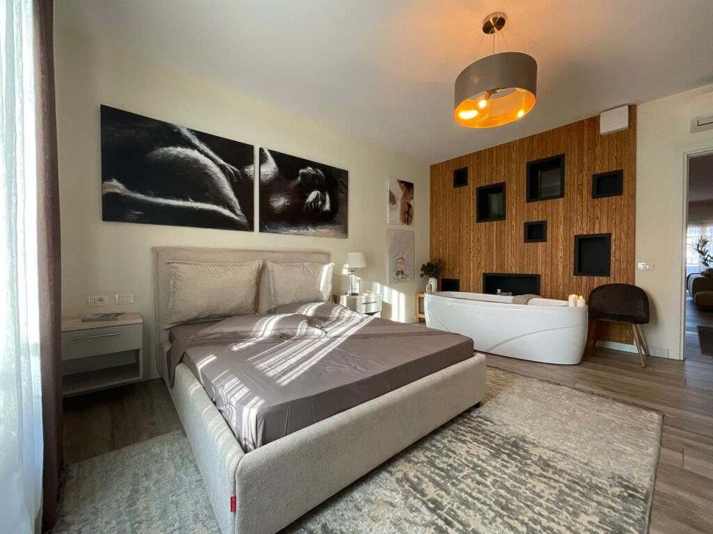 Apartament - Për Qira 2+1 - Kompleksi DELIJORGJI