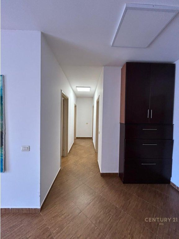 FOR SALE APARTMENT 2+1+2 NEAR THE CHIMNEY