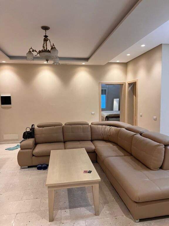 SHITET APARTAMENT 2+1 + VERANDË 📍 Liqeni i Thatë – Kompleksi FZ