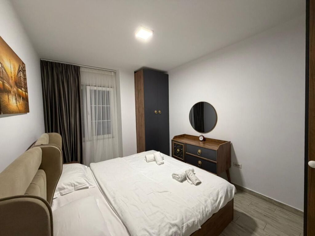 Apartament 1+1 per qira prane Concord Center tek Rruga 5-Maji.