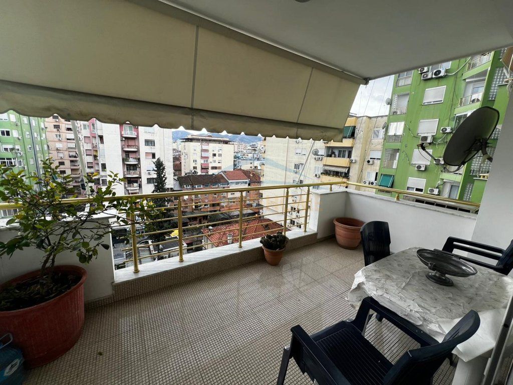 Affitto, Appartamento 2+1, Bllok, Tirana
