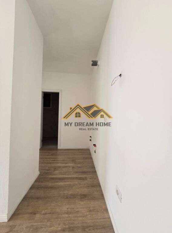 Shitet Apartament 2+1+2 Ne Plazh Durres!