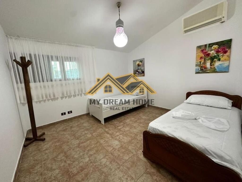 OKAZION SHITET PAPAFINGO 360m2 NE PLAZH, DURRES!