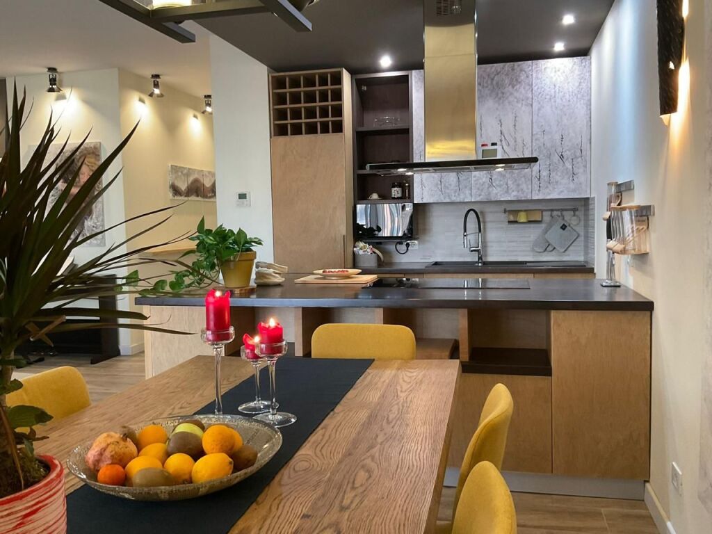 Apartament - Për Qira 2+1 - Kompleksi DELIJORGJI