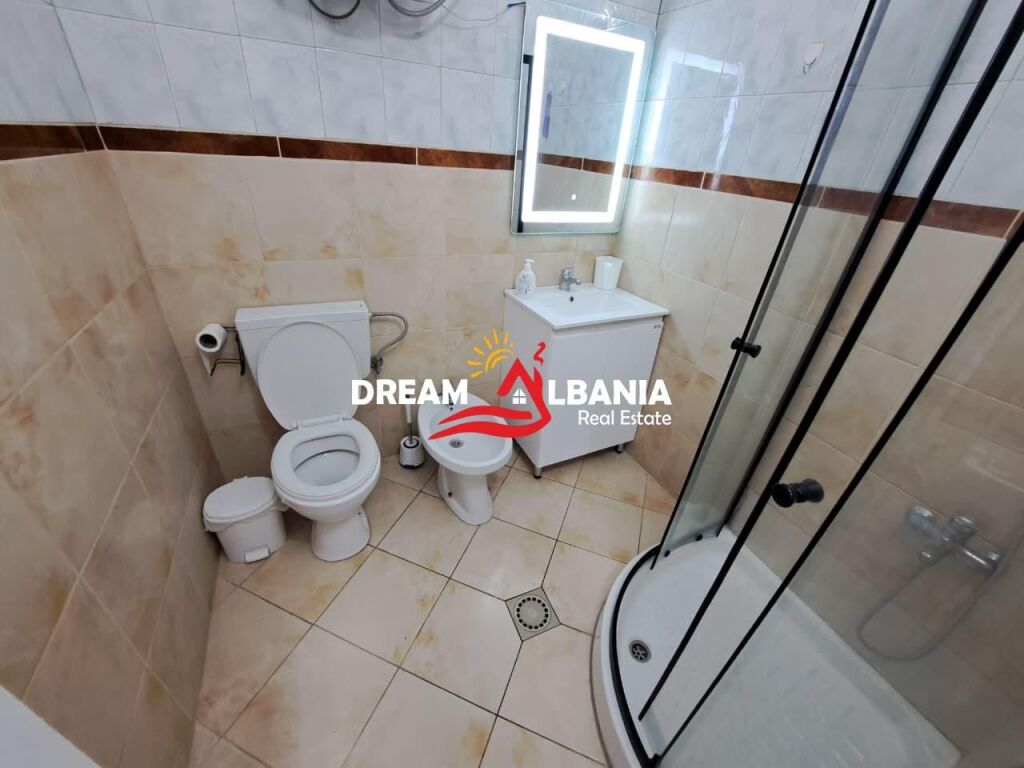 Vile 2 Kateshe+Papafingo ne Shitje, Brenda Unazes Vogel, prane Arkivit Qendror ne Tirane (ID 4151212)