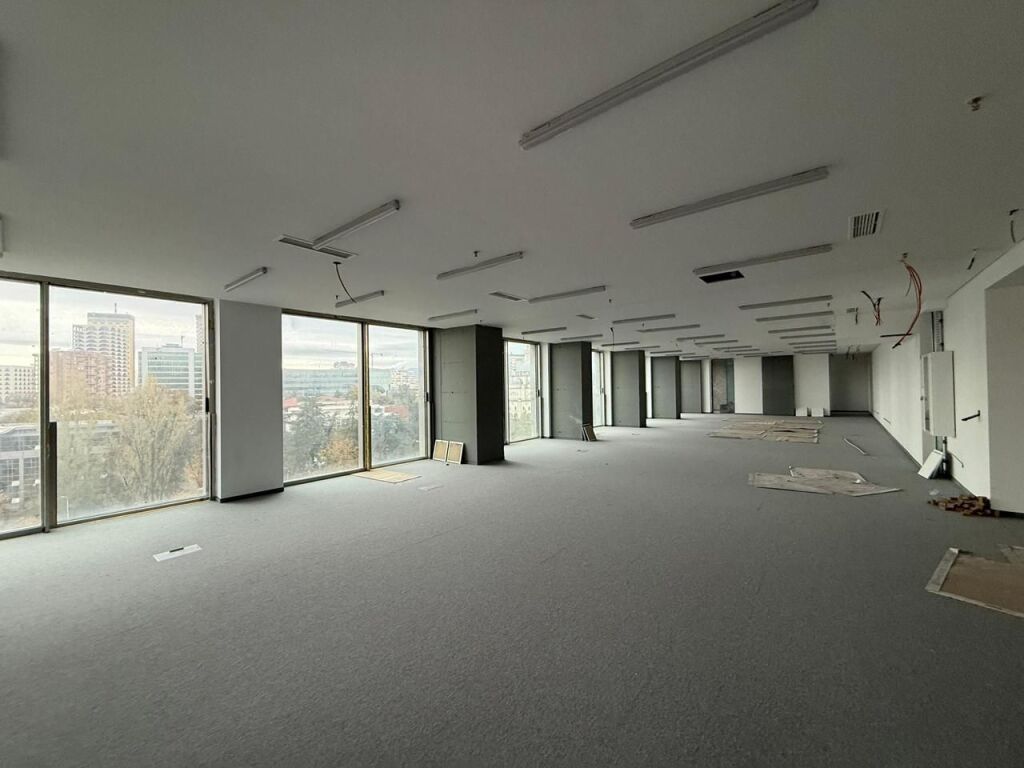 ZYRE ME QERA 1569 M2 DOWNTOWN 40.000 EURO