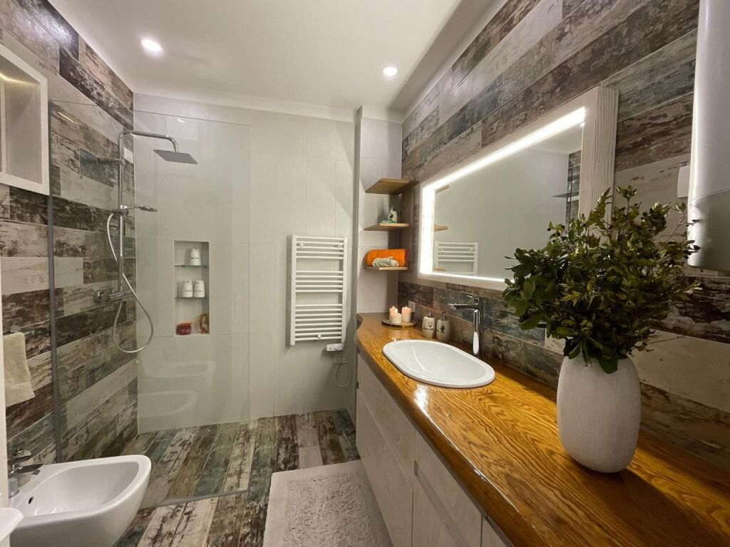 Apartament - Për Qira 2+1 - Kompleksi DELIJORGJI