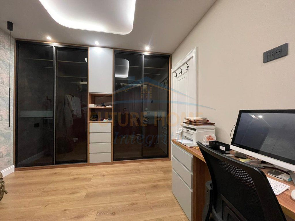 Rent, Apartment 2+1+2, Shallvaret