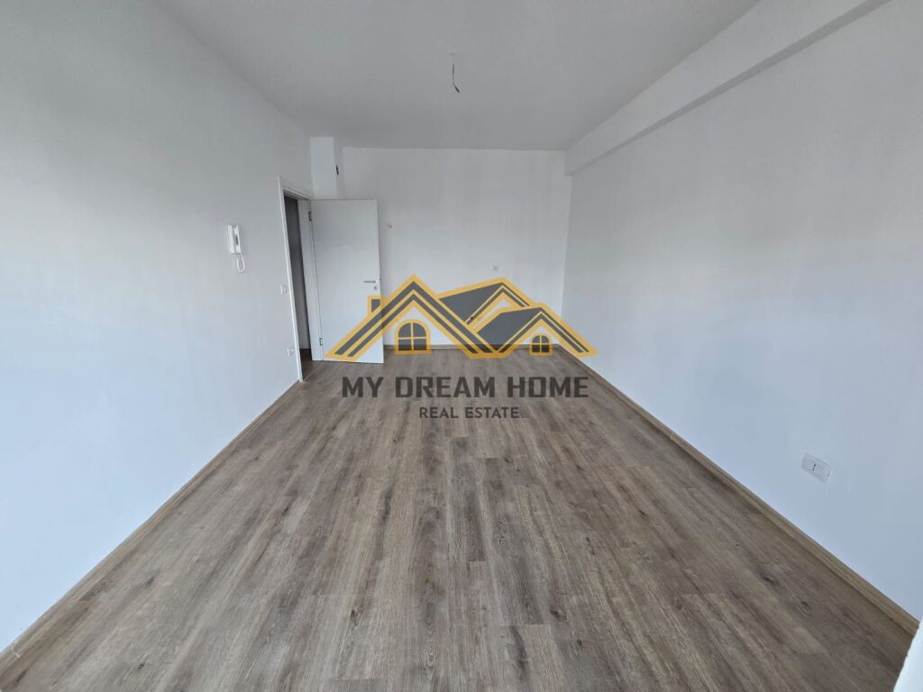 APPARTAMENTO 1+1 IN VENDITA A SPIAGGIA DURRES!