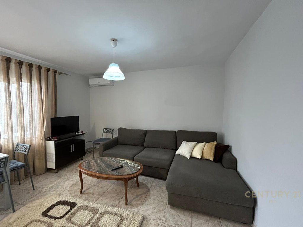 FOR RENT APARTMENT 1+1 AT XHAMIA E TABAKËVE.