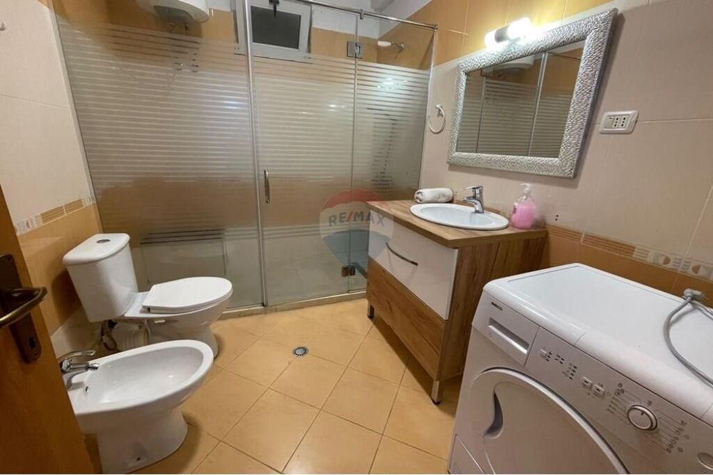 Apartament 2+1 me Qira tek Rr. Durresit