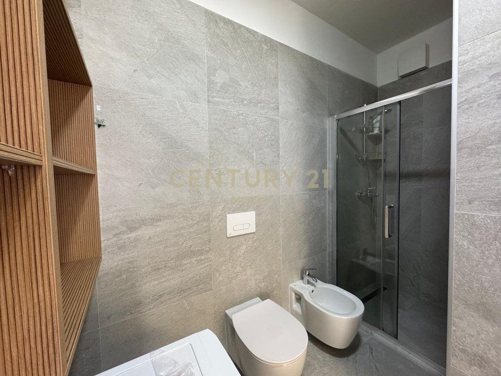 AFFITTO APPARTAMENTO MODERNO 2+1 CON 1 POSTO AUTO, LAGO ASCIUTTO!!