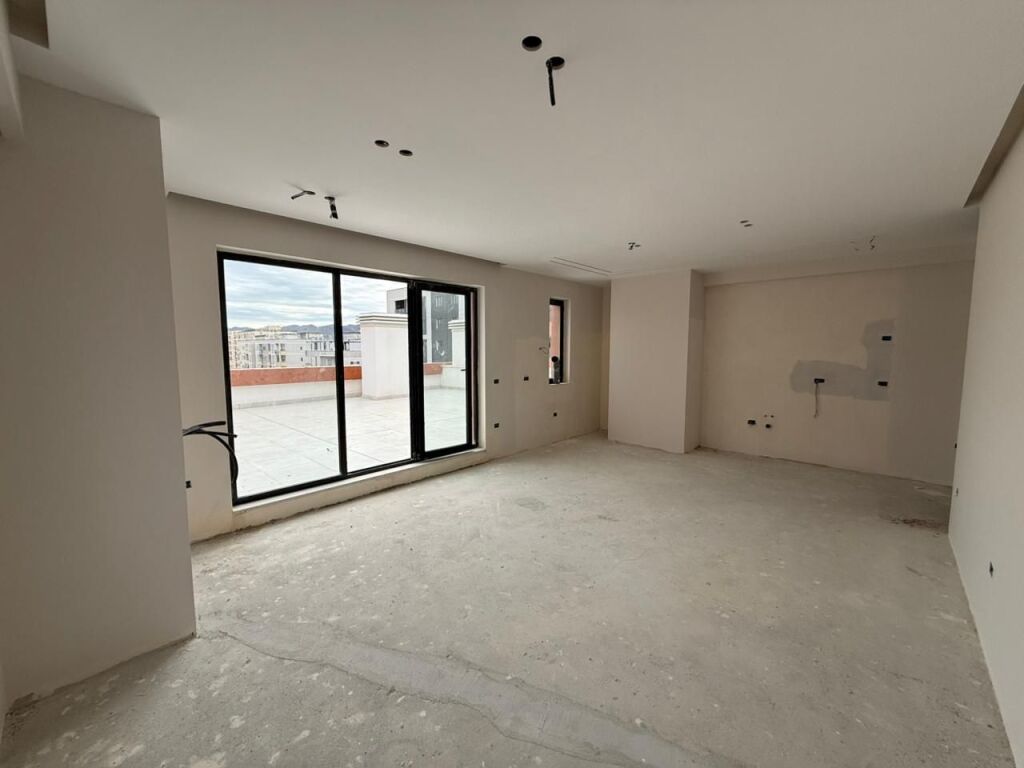 🏡 Shitet apartament 3+1+2 me verandë 🌿 📍Urban Gate Residence, Astir💶 Çmimi total: 245,000 €