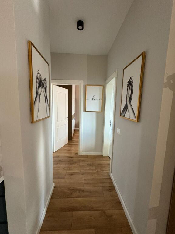 Apartament 2+1+2 për shitje Vila e Zogut Durres