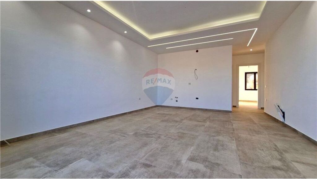 🌊🏡 APARTAMENT 2+1 NË SHITJE NË UJË TË FTOHTË, VLORË