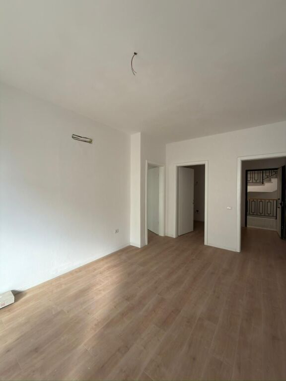 APARTAMENT 1+1 PER SHITJE TEK LIQENI I THATE