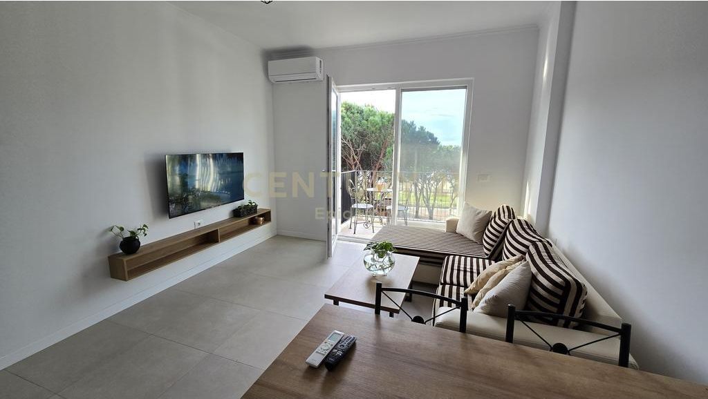 FOR SALE APARTMENT 2+1+2 IN THE FIRST LINE BY THE SEA