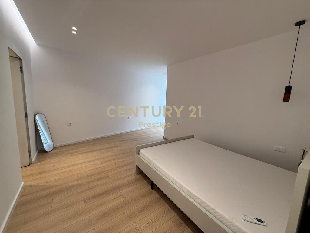 APARTAMENT 2+1+2 NE SHITJE, PRANE RADISSONIT, LIQENI I THATE!