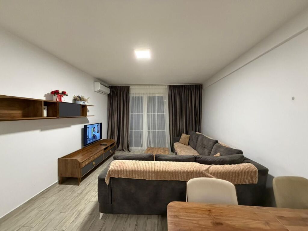 Apartament 1+1 per qira prane Concord Center ne Rrugen 5-Maji.