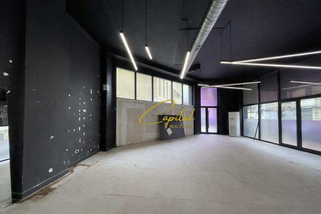 BUSINESS PREMISES FOR RENT 208 M2 BARRICADES STREET 2,800 EURO