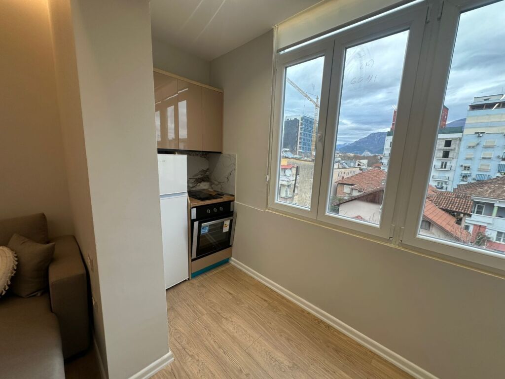 STUDIO APARTMENT FOR SALE 40 M2 TRAIN STATION 110,000 EURO