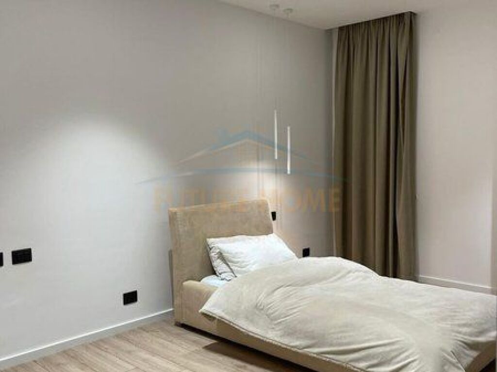 Affitto, Appartamento 2+1+2, Vicino al Centro, Tirana