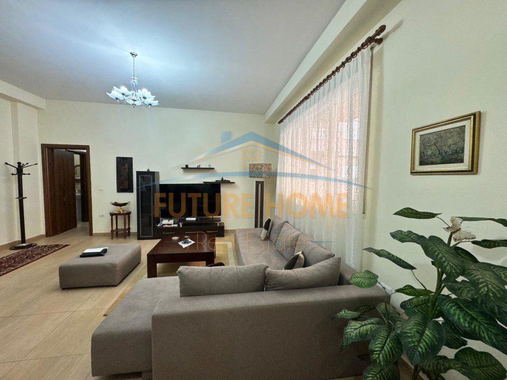 Affitto, Appartamento 2+1+2, Centro