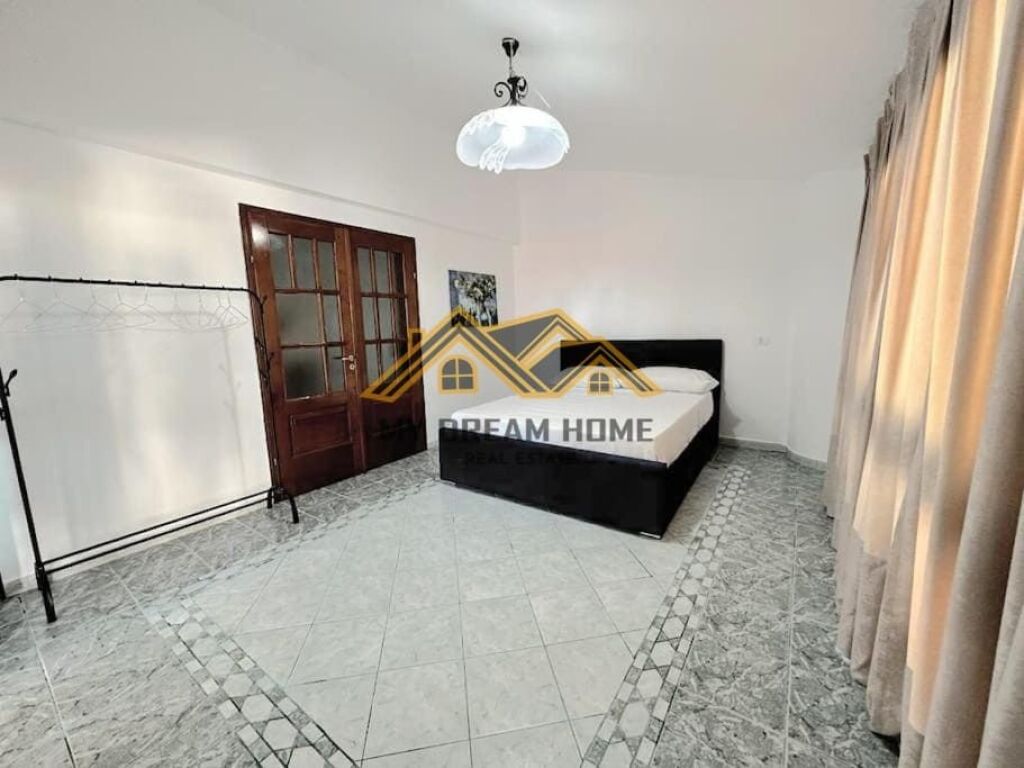 OKAZION SHITET PAPAFINGO 360m2 NE PLAZH, DURRES!