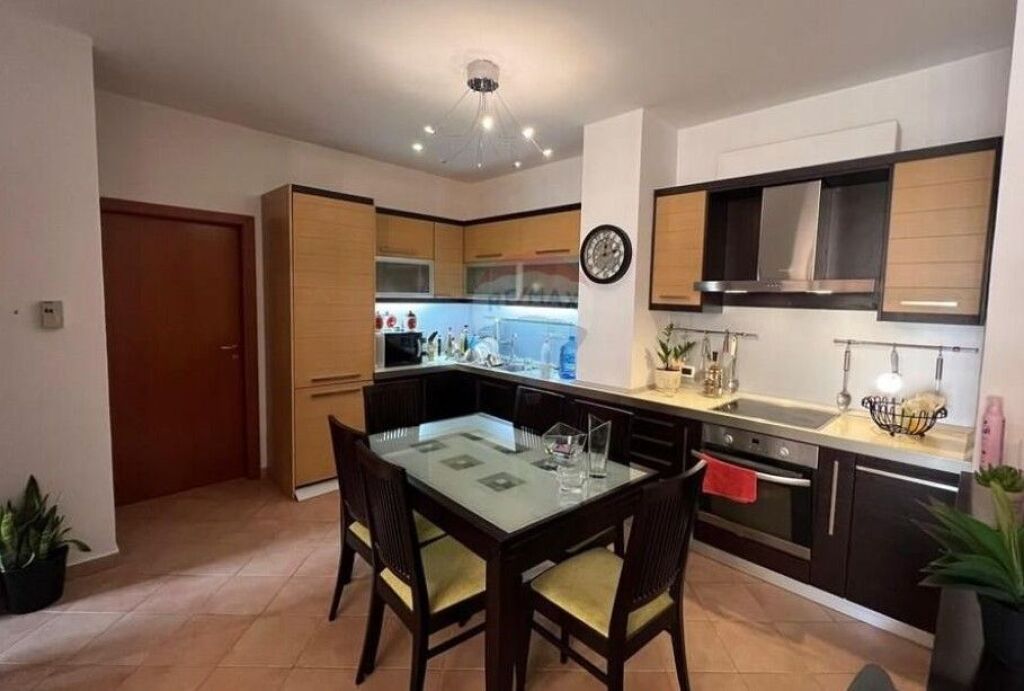 Apartament - Për Shitje - Komuna e Parisit, Tiranë(ID: 530291003-397)