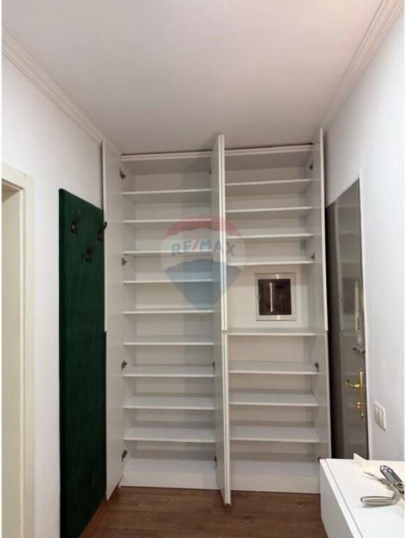 Apartament 2+1 per qira prane qendres