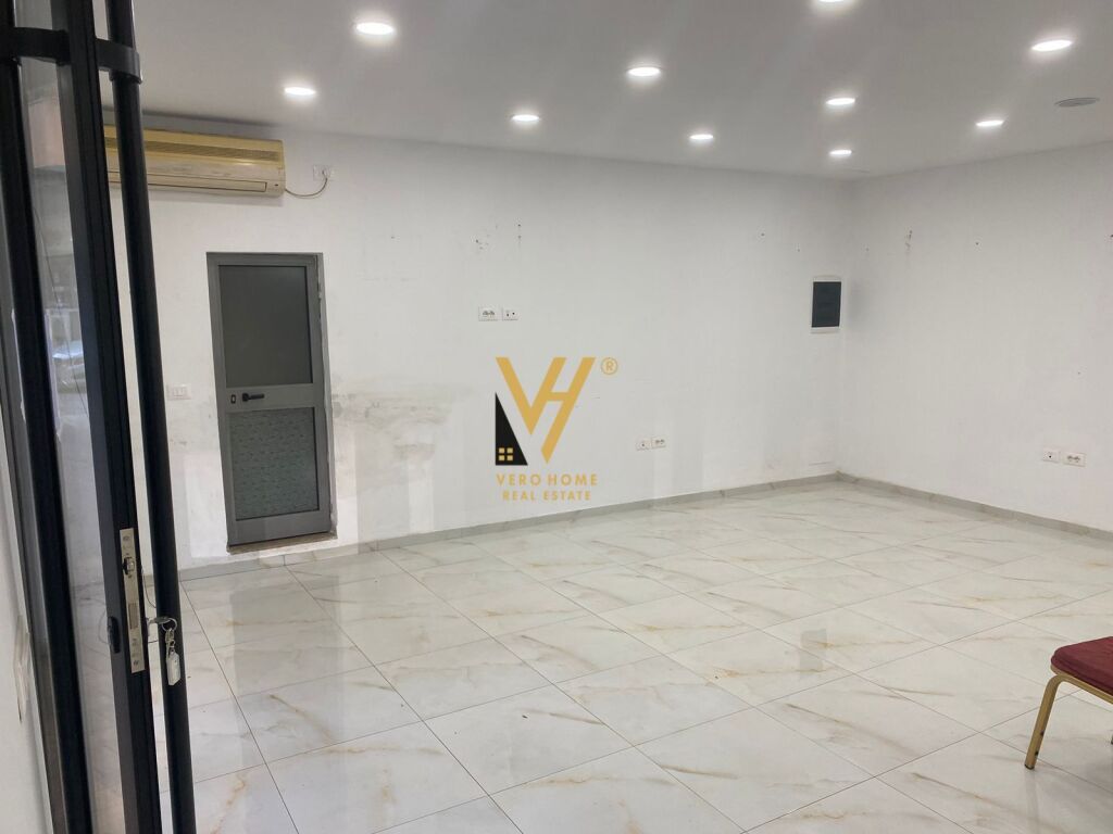 NEGOZIO IN VENDITA 48 M2 A VASIL SHANTO, IRFAN TOMINI 170.000 EURO