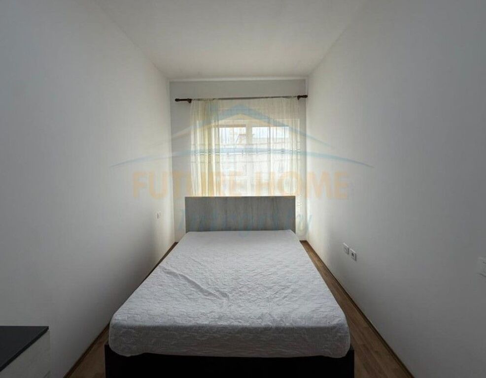 Affitto, Appartamento 1+1, Complesso Mangalem 21, Tirana.