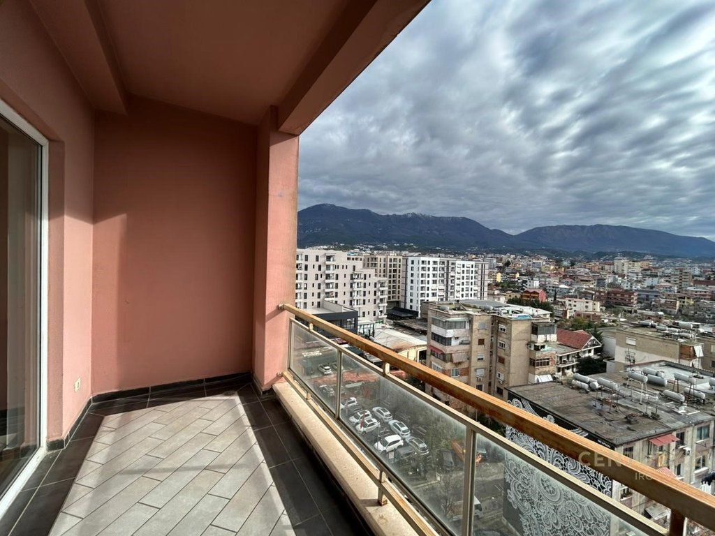 FOR SALE APARTMENT 2+1+2 NEAR THE CHIMNEY