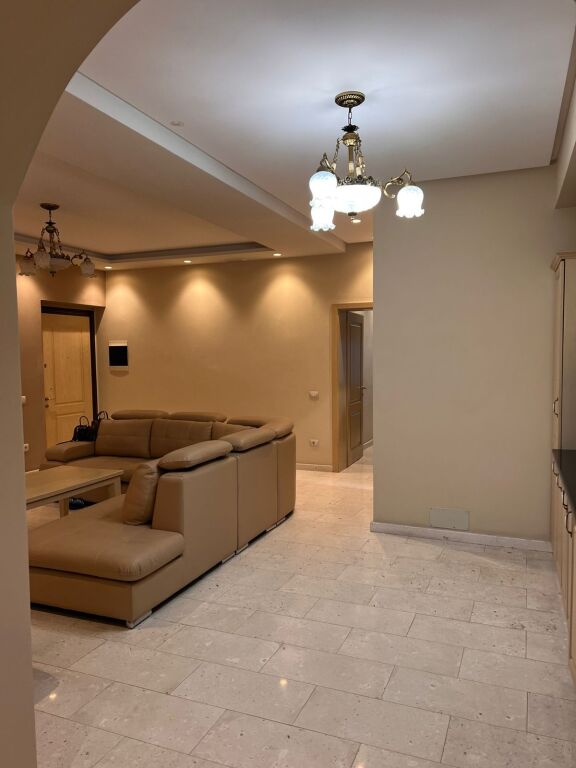 SHITET APARTAMENT 2+1 + VERANDË 📍 Liqeni i Thatë – Kompleksi FZ