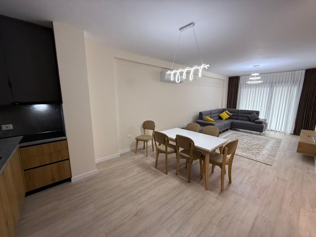 Appartamento moderno 2+1+2 in affitto con veranda e posto auto – Lago Secco 🌿