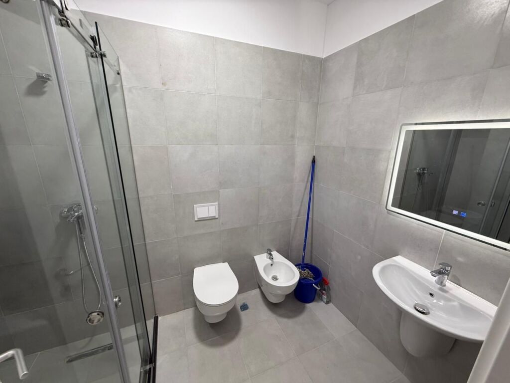 Appartamento moderno 2+1+2 in affitto con veranda e posto auto – Lago Secco 🌿
