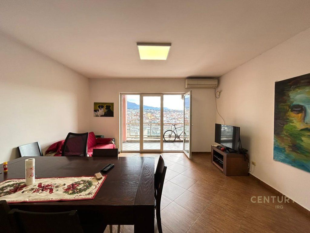 FOR SALE APARTMENT 2+1+2 NEAR THE CHIMNEY