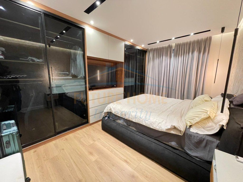 Rent, Apartment 2+1+2, Shallvaret
