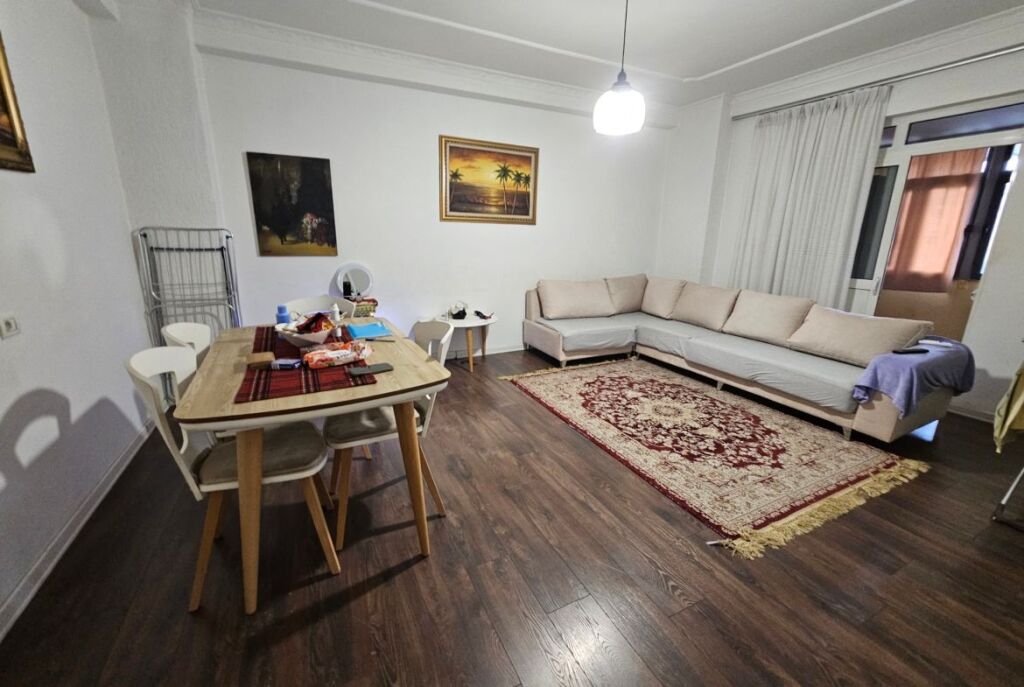 Ne Don Bosko Jepet Me Qira Apartament 2+1 I Mobiluar!