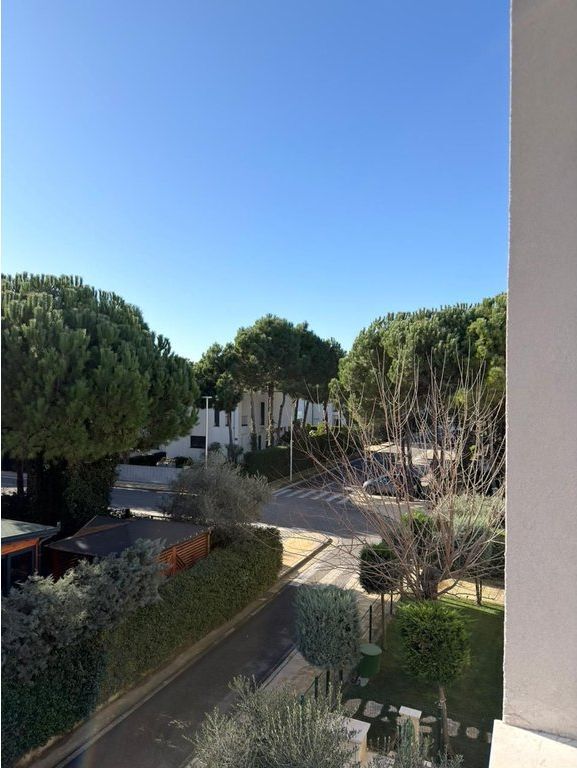 VALAMAR, JAPIM ME QIRA VJETORE 2+1+2 POSTE PARKIMI !