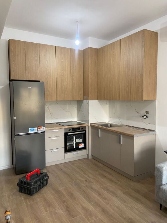 Ofrohet apartament 1+1 per qera ne ali dem