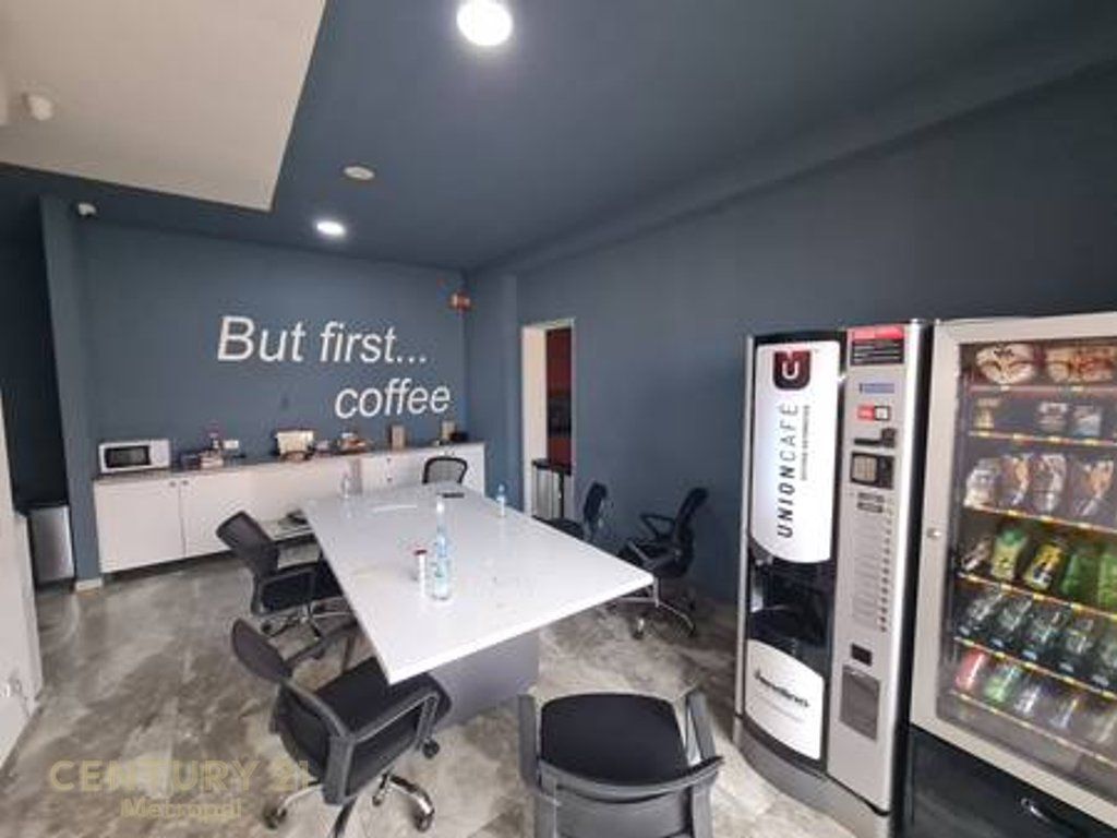 OFROJ AMBIENT KOMERCIAL PER QIRA 400m, ASTIR!