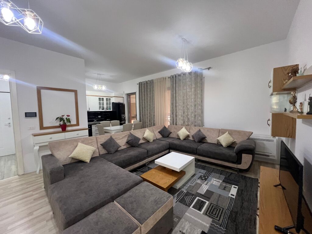 📣 QERA Apartament 2+1 📍 Kompleksi Delijorgji 🛣️ Rruga e "Kavajes" ✨ 💶 Çmimi 1.200 Euro