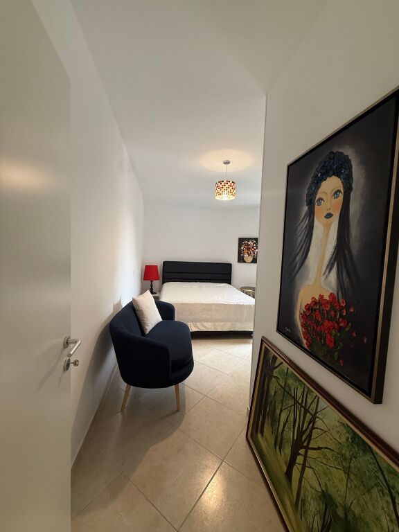 🏠FOR RENT Apartment 3+1+2+block 📍Selvia, near the Center 🏢7th floor, with elevator  🛋️Entrance is furnished 📐Area 120m2 Net 💶 Price: 1500€