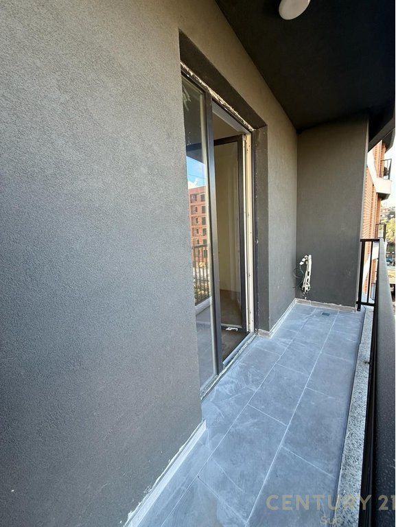 Apartment 1+1 for Sale at Albulena Residence, Paskuqan