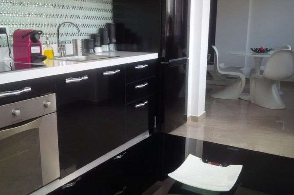 Affittiamo super appartamento di lusso 2+1 a Bllok
