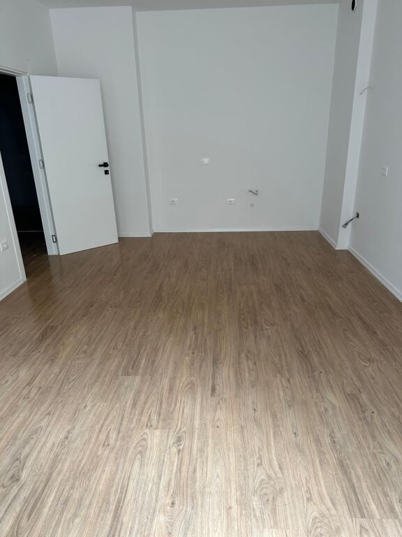 Business premises for rent