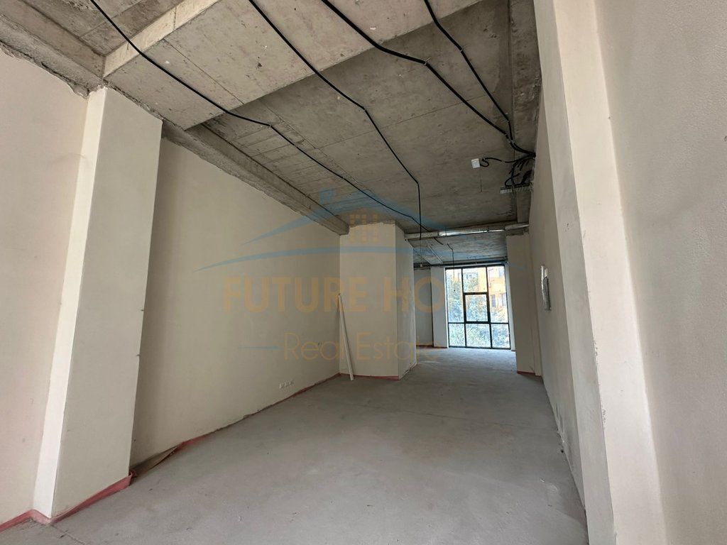 Rent, Commercial Space, Lake View Residence !!!
